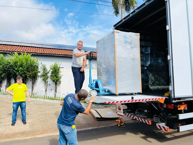 FESAT recebe uma nova e moderna autoclave